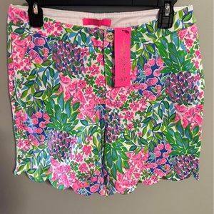 Lily Pulitzer Shorts Cherry On Top NWT Size 4 $50